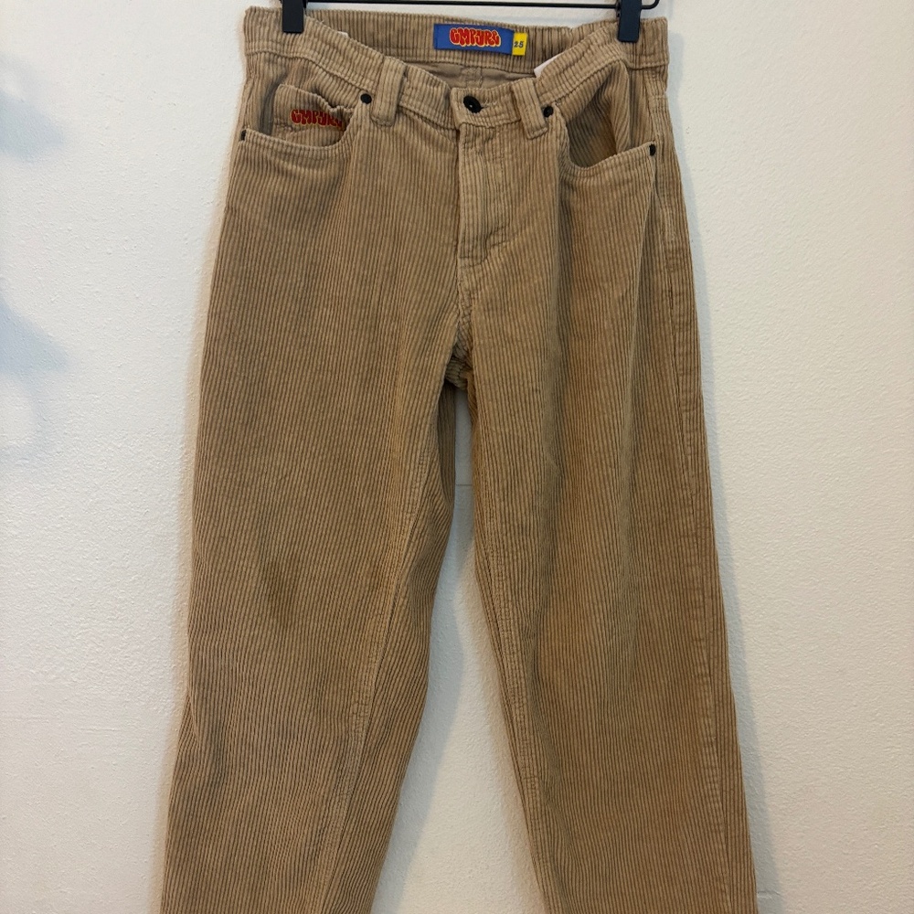 Boys Empyre's size 25 Loose Fit Khaki